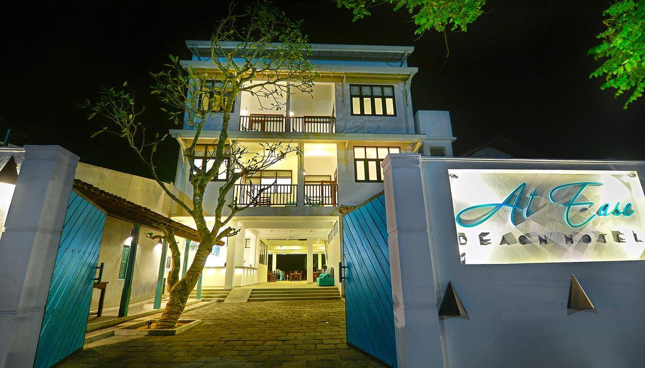 היקדואה At Ease Beach Hotel מראה חיצוני תמונה